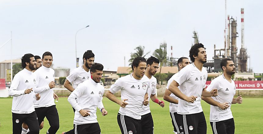 لاعبو المنتخب: جئنا للجابون لإسعاد المصريين ولن نكون ضيوفا