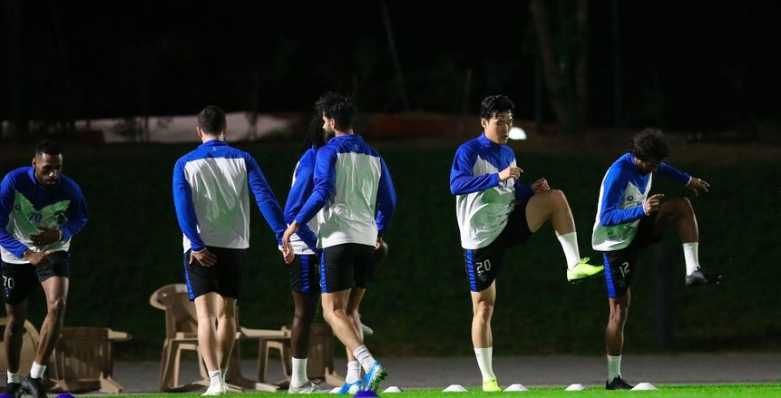توقف النشاط يدفع الهلال السعودي لإلغاء عقود مدربيه