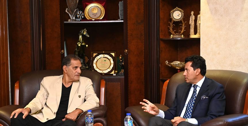 بهدف تطوير التحكيم.. تفاصيل جلسة وزير الرياضة مع جمال الغندور