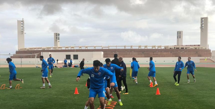 محاضرة فنية أخيرة لجروس مع لاعبى الزمالك قبل مباراة حسنية أغادير