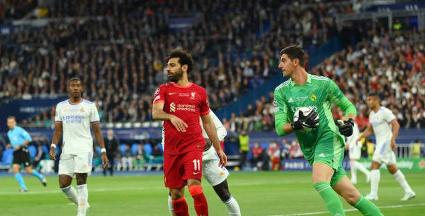 تسديدة صلاح وقائم كورتوا الأبرز في الشوط الأول بين ليفربول وريال مدريد