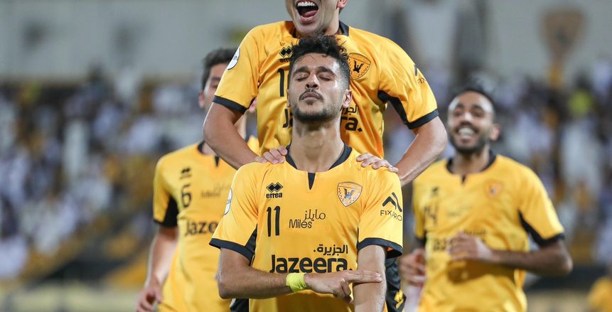 بصمات كهربا تحسم القمة.. القادسية يكتسح النصر برباعية في افتتاح الدوري الكويتي