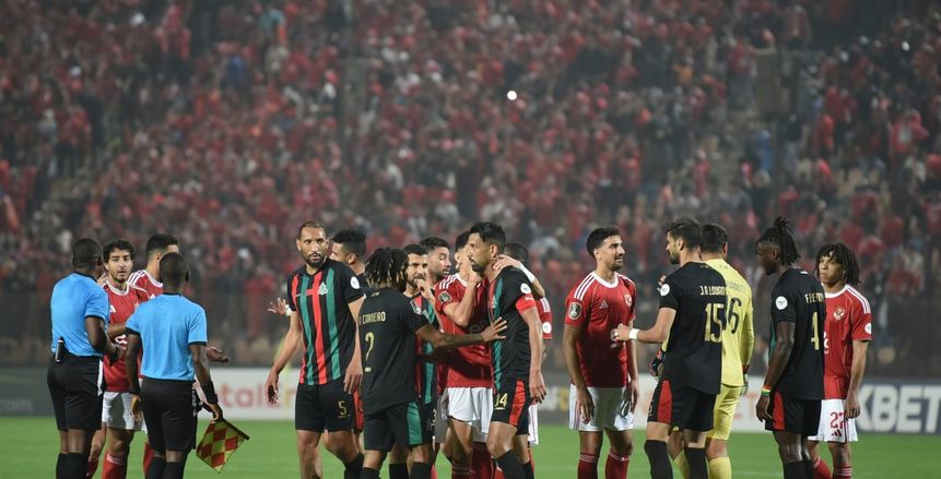 أول رد فعل من «كاف» على أحداث مباراة الأهلي والجيش الملكي
