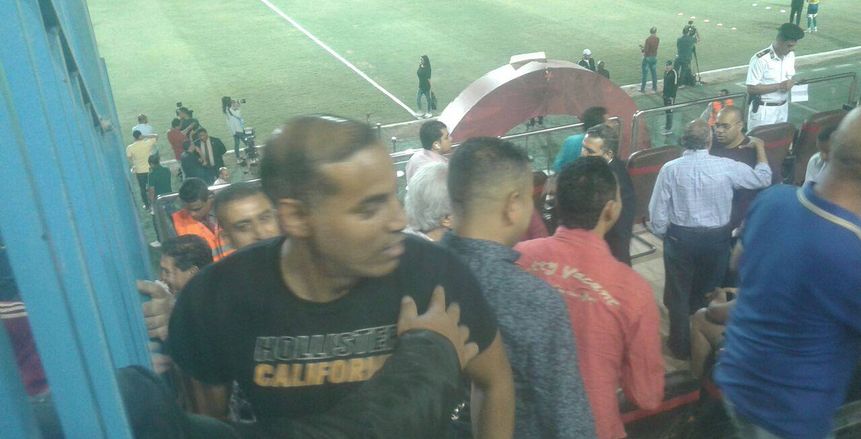 بالصور| في ذكرى الـ6-1.. جمهور الأهلي يحتفي بخالد بييو أمام إنبي