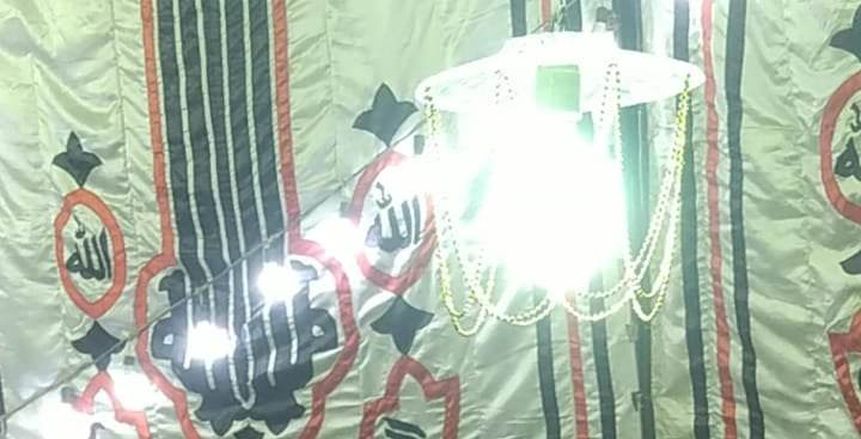 نجوم الأهلي يقدمون العزاء في زوج والدة حسين الشحات.. وظهور أمح «صور»