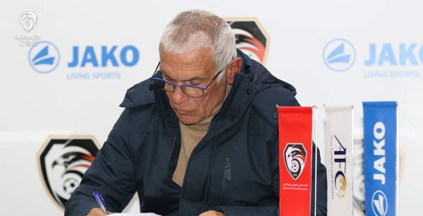 الاتحاد السوري يعلن تجديد الثقة في هيكتور كوبر
