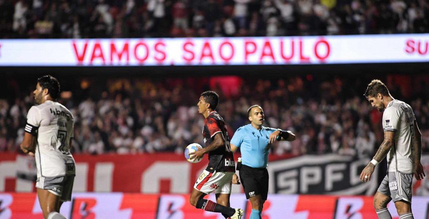 منافس الأهلي المحتمل..مينيرو يتعادل مع ساو باولو بالدوري البرازيلي