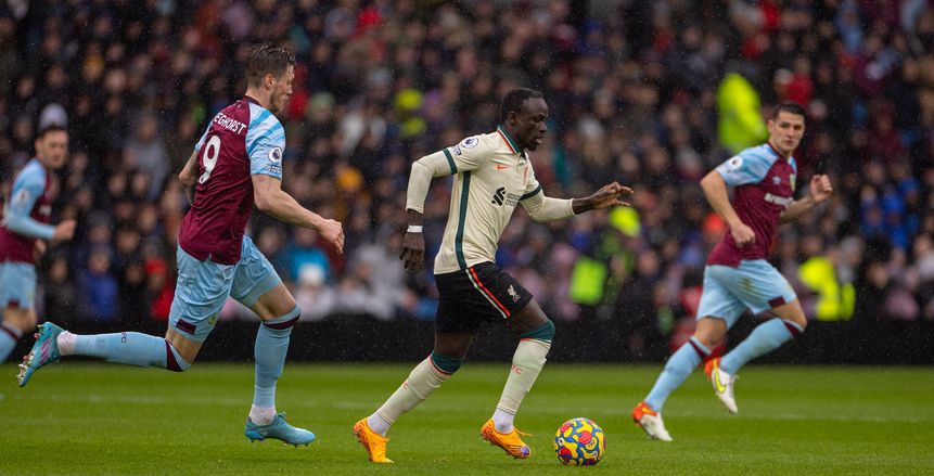 ليفربول يتقدم على بيرنلي بهدف فابينيو في شوط أول مثير