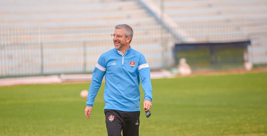 راتب بالدولار.. كواليس ومفاجآت في أزمة مدرب غزل المحلة قبل لقاء الأهلي