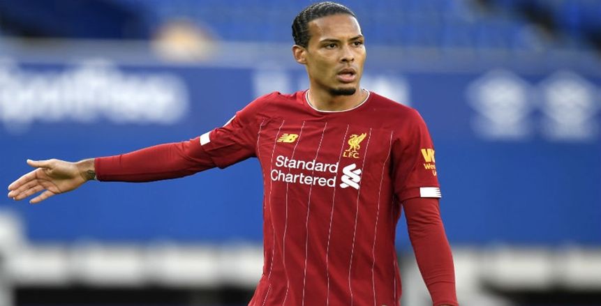 لاعبو ليفربول يحتفلون بعيد ميلاد فان دايك (فيديو)