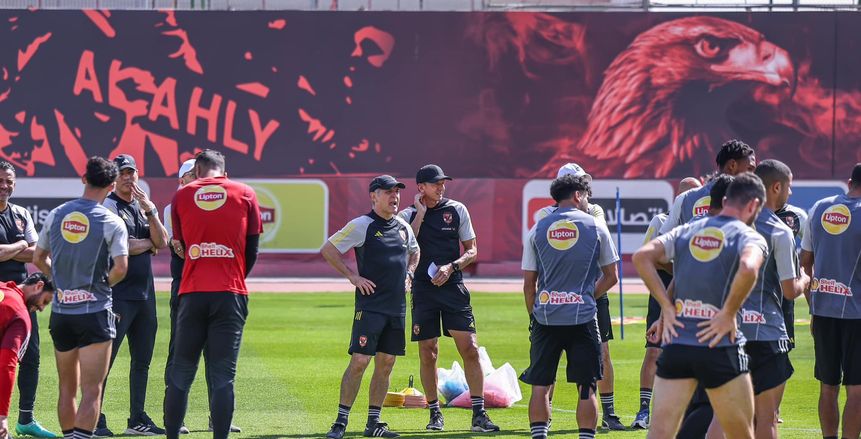 كولر يطالب لاعبي الأهلي بحسم الدوري مبكرا للحصول على إجازة