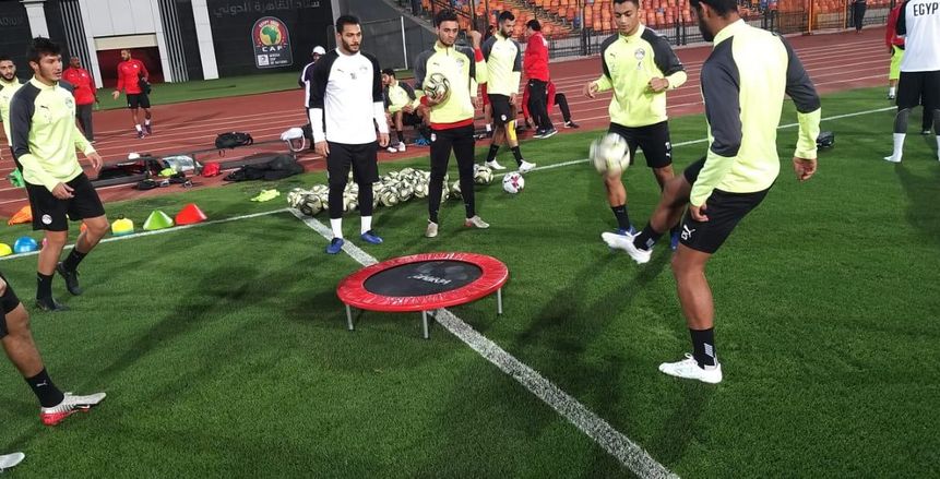 المنتخب الأولمبي يؤدي مرانه الأول على الملعب الرئيسي باستاد القاهرة