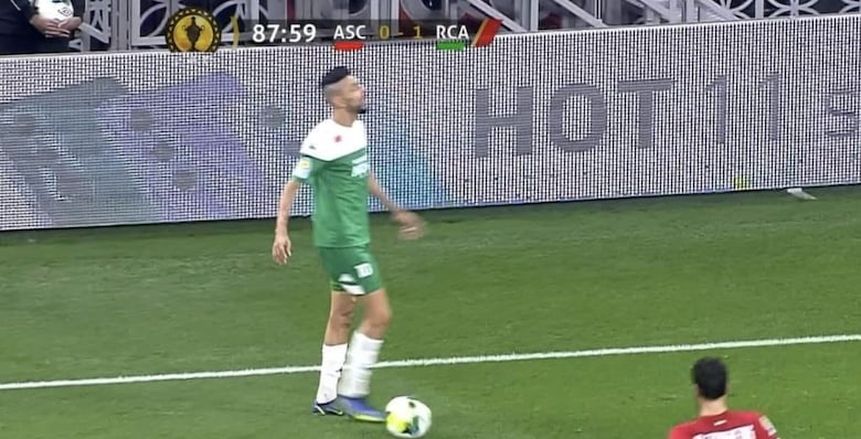 هجوم قوي من جماهير الرجاء ضد «بنحليب» ومطالبات برحيله بسبب الأهلي