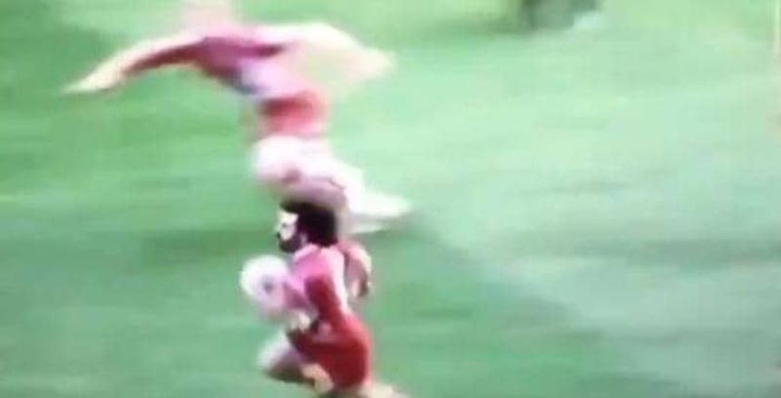 "صلاح يضحي بإجازته من أجل مباراة رجبي".. شبيه مو يلفت الأنظار