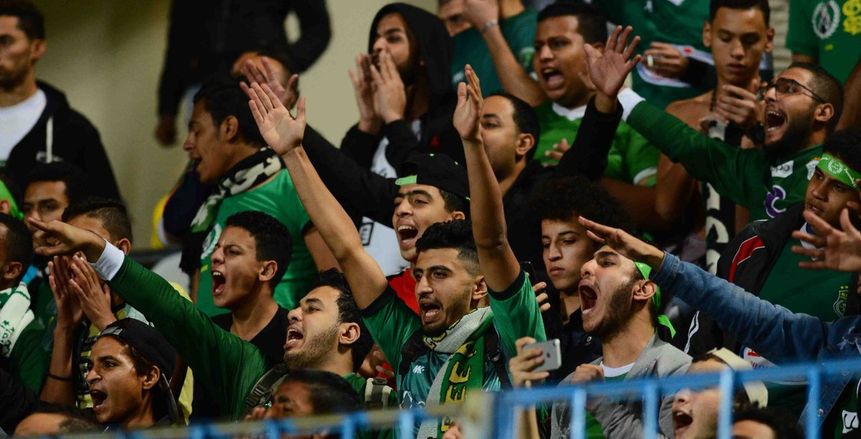 عاجل| بالفيديو.. جماهير الاتحاد تعتدي على لاعبي الزمالك بالحجارة والزجاجات