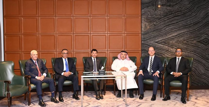 وزير الرياضة يطالب اتحاد السلة الدولي بتقليل تكاليف استضافة البطولات