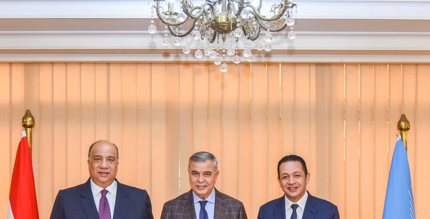 محافظ الإسكندرية يستقبل رئيس نادي الاتحاد السكندري ومحمد مصيلحي لبحث ملفات التطوير