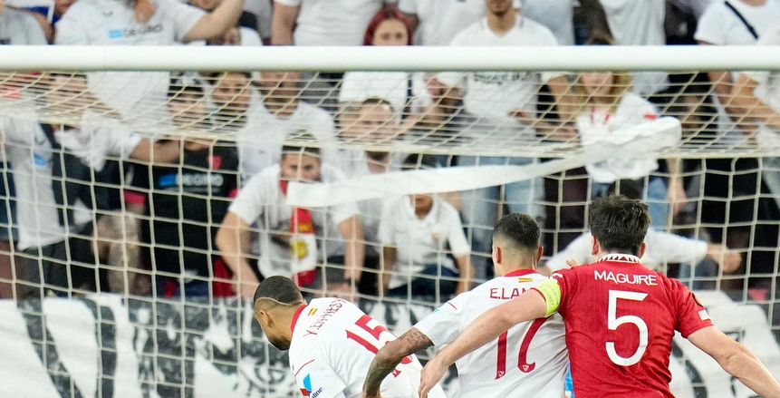 مانشستر يونايتد يودع الدوري الأوروبي بالسقوط أمام إشبيلية.. وتأهل يوفنتوس