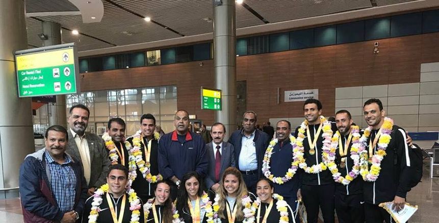 علاء فهمي نائبا عن وزير الشباب والرياضة في استقبال بعثة المنتخب المصرى للإنقاذ