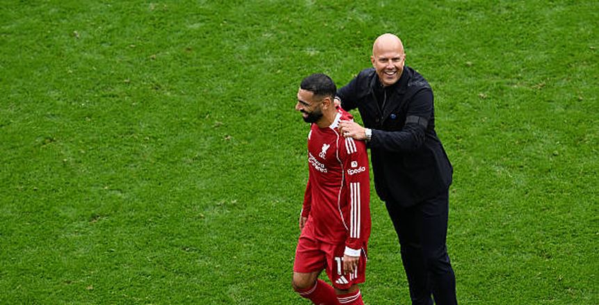 آرني سلوت: محمد صلاح لاعب استثنائي.. ومشاركته دائما في عقلي