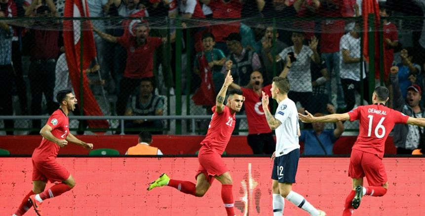 بالفيديو.. منتخب تركيا يتغلب على فرنسا بهدفين في تصفيات أمم أوروبا