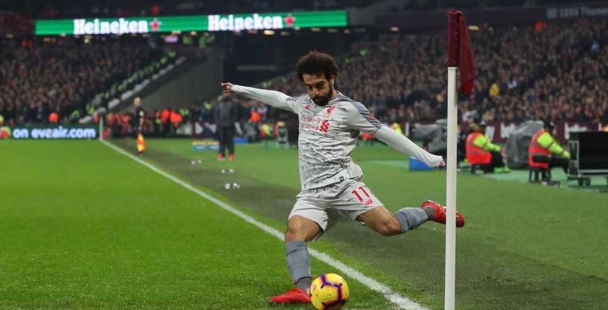 الشرطة الإنجليزية تتسلم أدلة المتهمين بالهتافات العنصرية ضد محمد صلاح