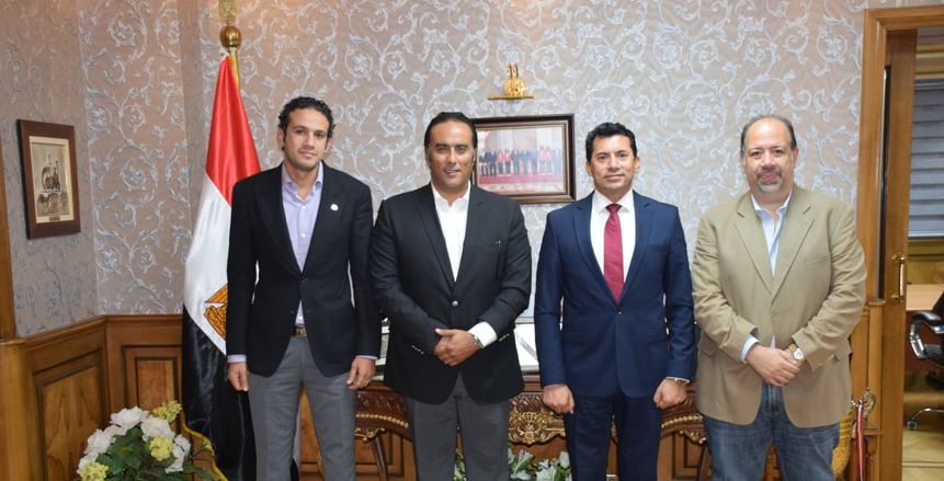 وزير الرياضة يجتمع برئيس بريزنتيشن للتنسيق لحفل قرعة أمم أفريقيا تحت 23 سنة