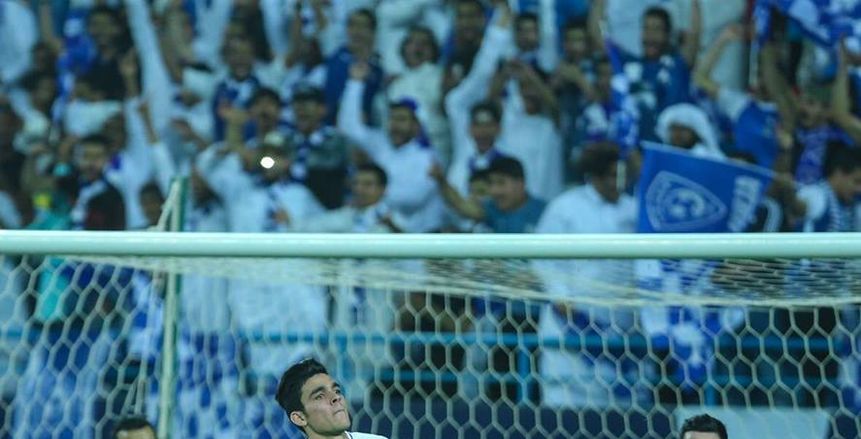 بالفيديو| الهلال يكتسح الفتح ويتوج رسميا بلقب الدوري السعودي