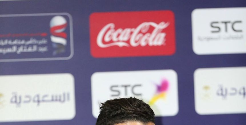 حازم إمام يغضب من إدارة الزمالك لتجاهله.. ويكلف وكيله بالبحث عن عروض