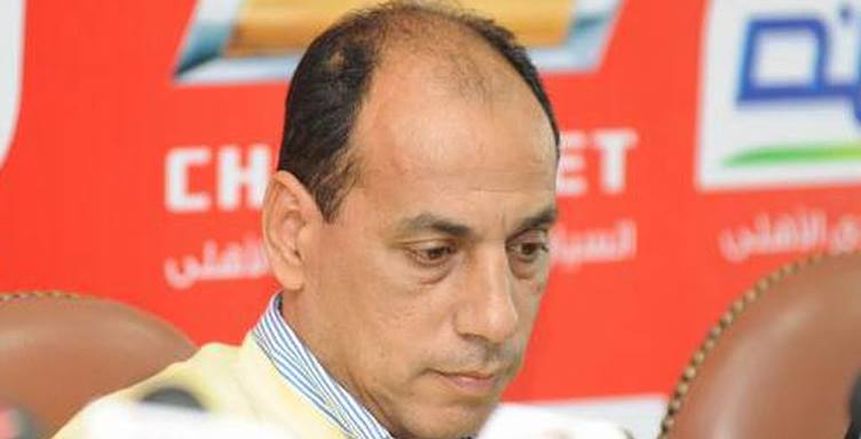 بالصور.. الخطيب والبدري وشوبير على رأس الحضور في عزاء والدة علاء عبد الصادق