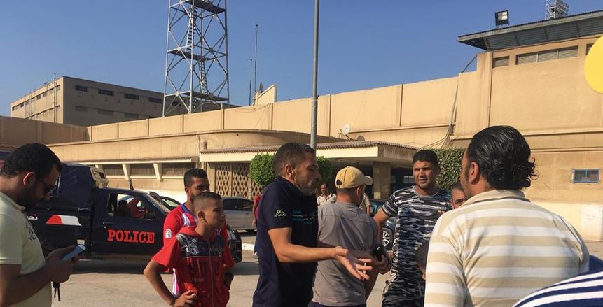 بالصور| طوارئ في «المحلة» بسبب رحيل «صابر عيد».. و«الأمن» يُحاصر الاستاد