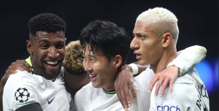 «تيلجراف»: نجم توتنهام كان بديلا لصفقة محمد صلاح في اتحاد جدة