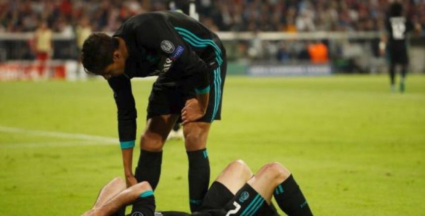ريال مدريد يعلن غياب مدافعه عن مواجهة بايرن ميونخ في دوري الأبطال