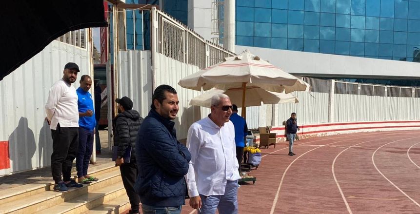 عماد عبد العزيز يدعم لاعبي الزمالك في التدريب.. وظهور إمام عاشور