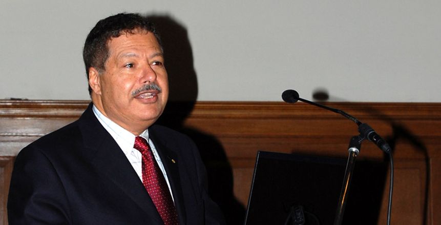 في ذكرى رحيله الخامسة.. أحمد زويل أهلاوي ولا زملكاوي؟