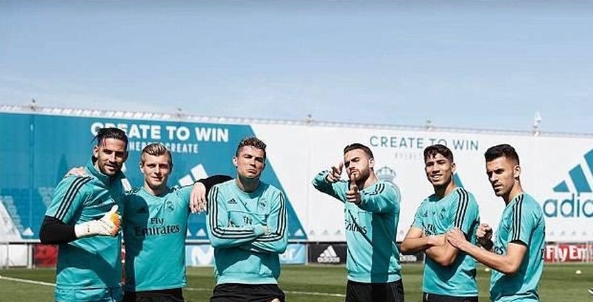 بالصور| «زيدان» يسافر إلى ميونيخ بقائمة ريال مدريد بالكامل
