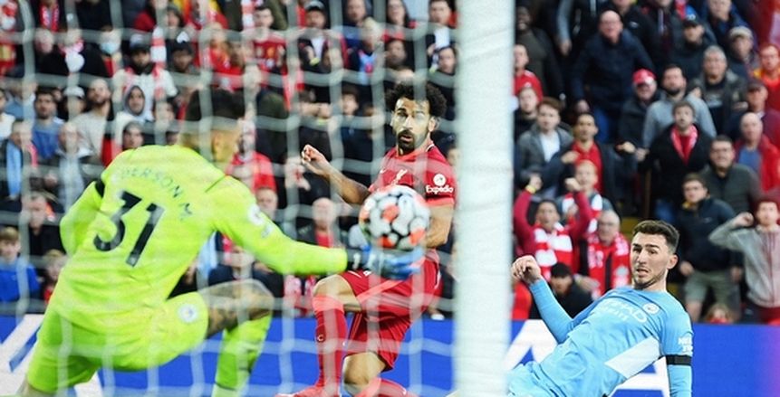 محمد صلاح وهالاند يقودان التشكيل الرسمي لمباراة ليفربول ومانشستر سيتي