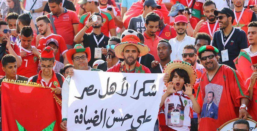 وزير الشباب والرياضة يبحث عن حل لـ"المدرجات الفارغة" في أمم أفريقيا