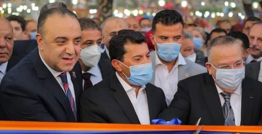وزير الشباب والرياضة يشكر رئيس الشمس بعد إنجاز مجمع حمام السباحة