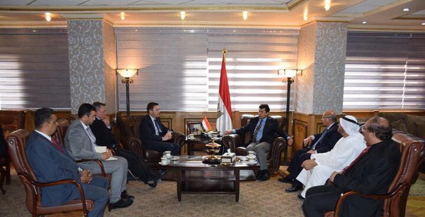 وزير الرياضة يلتقي رئيس الاتحاد الدولي والعربي للدراجات