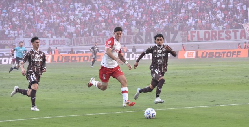 بلاتينسي يفوز على هوراكان في نهائي المرحلة الافتتاحية لدوري الأرجنتين
