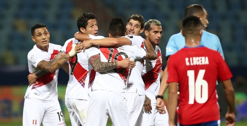 تعادل مثير بين بيرو وباراجواي.. واللقاء يتجه لركلات الترجيح «فيديو»