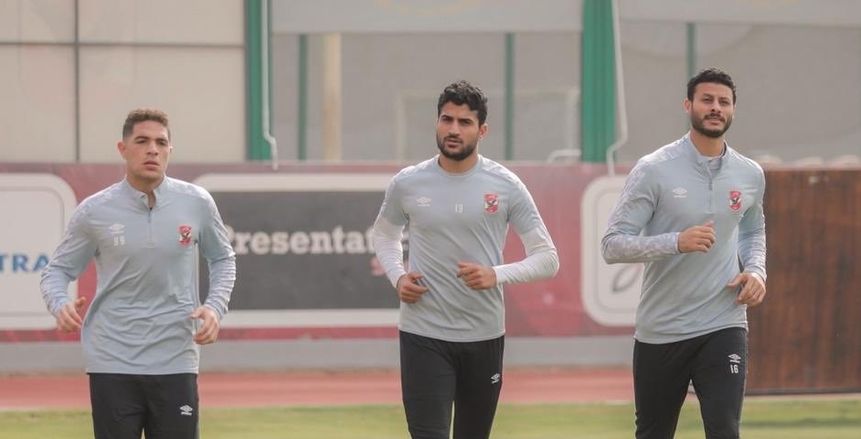 «علي لطفي يقدر».. الأهلي لا يخسر أمام منافسيه في غياب محمد الشناوي
