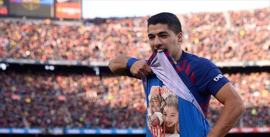 بالفيديو| رأسية «سواريز» تتقدم لـ «برشلونة» بالهدف الثالث أمام ريال مدريد