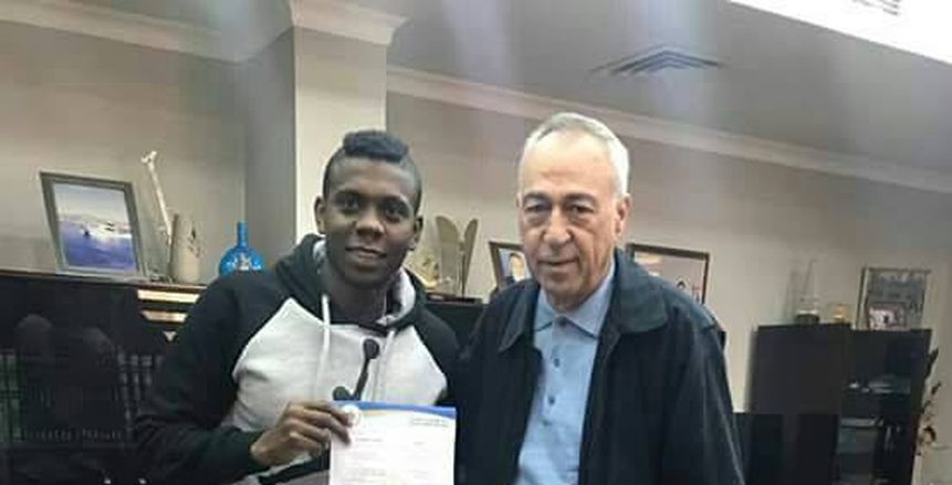 بالصور| الإسماعيلي يتعاقد مع الكولومبى"كالديرون"