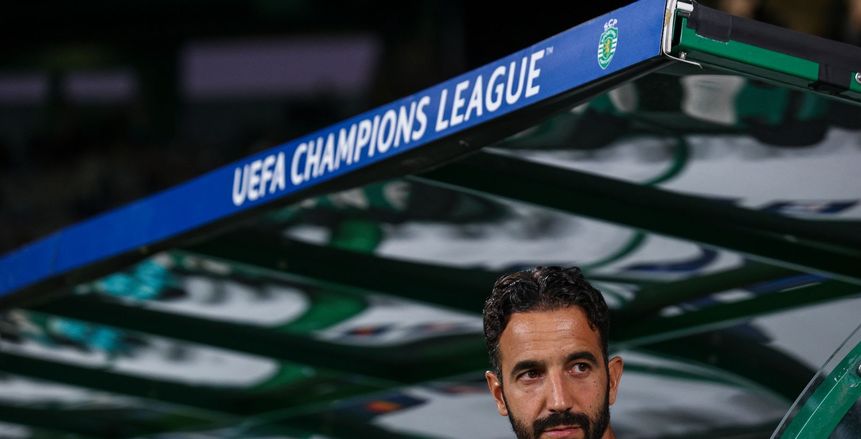 رسميا.. مانشستر يونايتد يقيل مدربه أموريم بسبب سوء النتائج