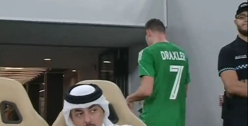 لقطة غريبة في الدوري القطري.. دراكسلر يترك الملعب قبل نهاية اللقاء