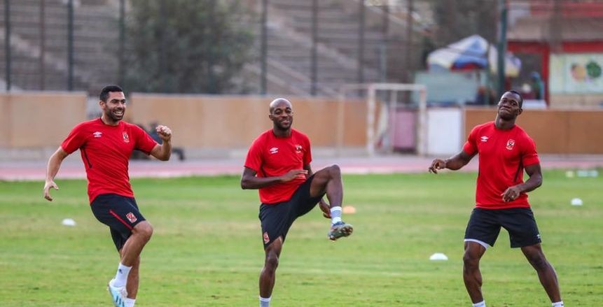 الأهلى يقترب من ضم "تراورى" على حساب "جيرالدو".. ويبحث عن ودية عالمية بالإمارات استعداداً للدورى