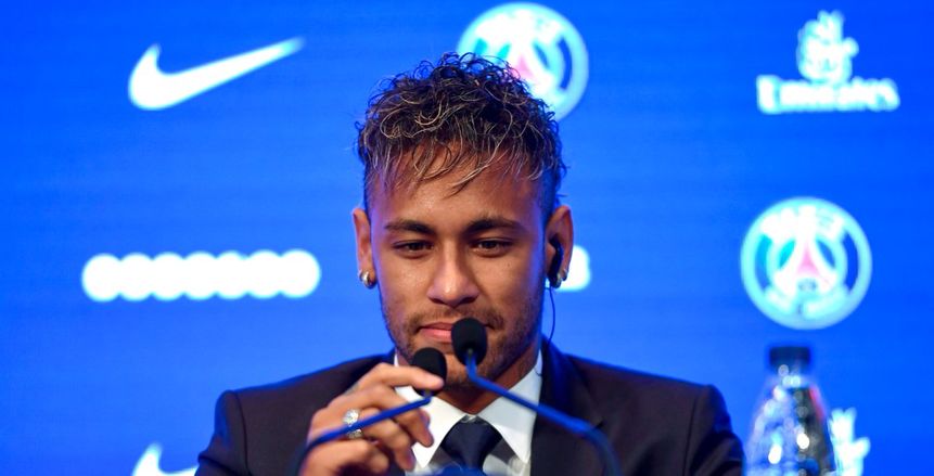 "تشافي": لم يتصور أحد رحيل "نيمار" من برشلونة