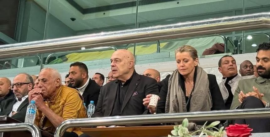 جروس يتسلم تقرير فني شامل عن لاعبي الزمالك